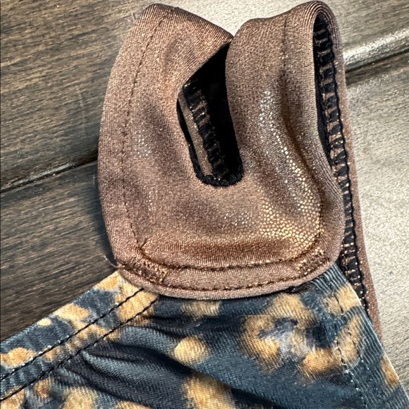 ❤️3/$30 Satara Leos Leopard Print Leotard - Picture 4 of 9